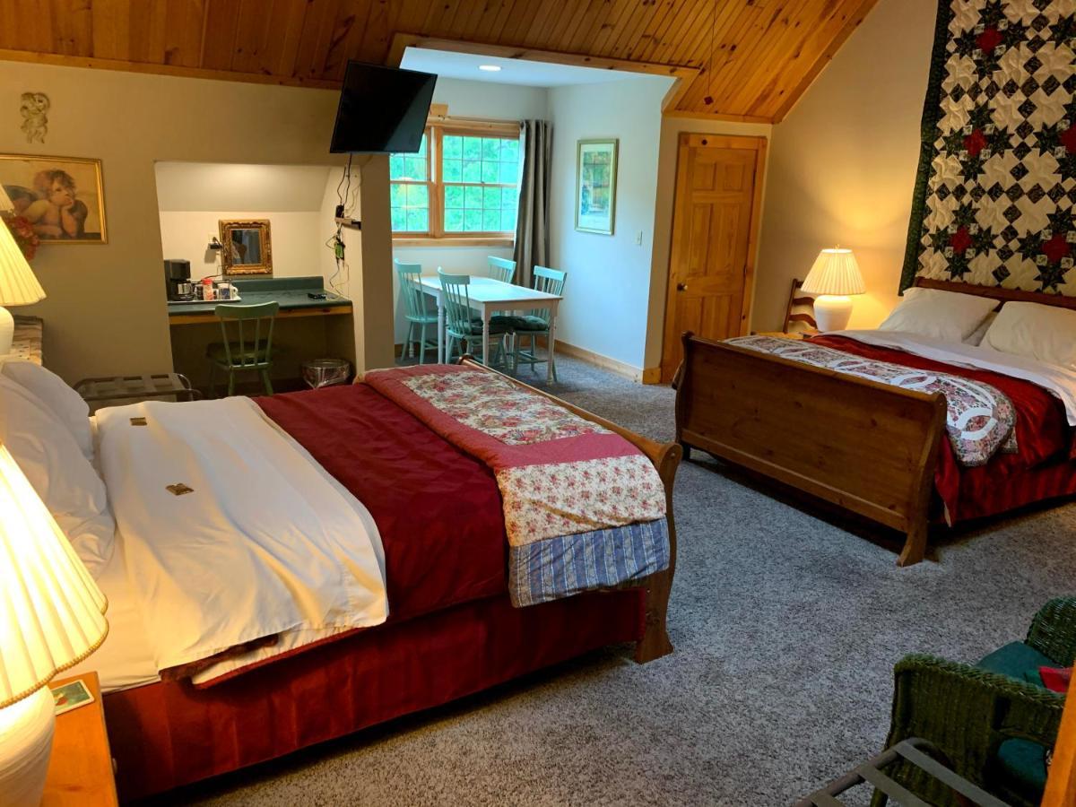 Morning Glory Inn Slaty Fork Екстериор снимка